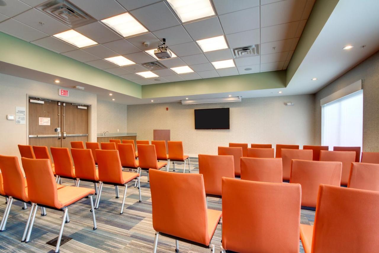 Holiday Inn Express & Suites Galesburg By Ihg Buitenkant foto