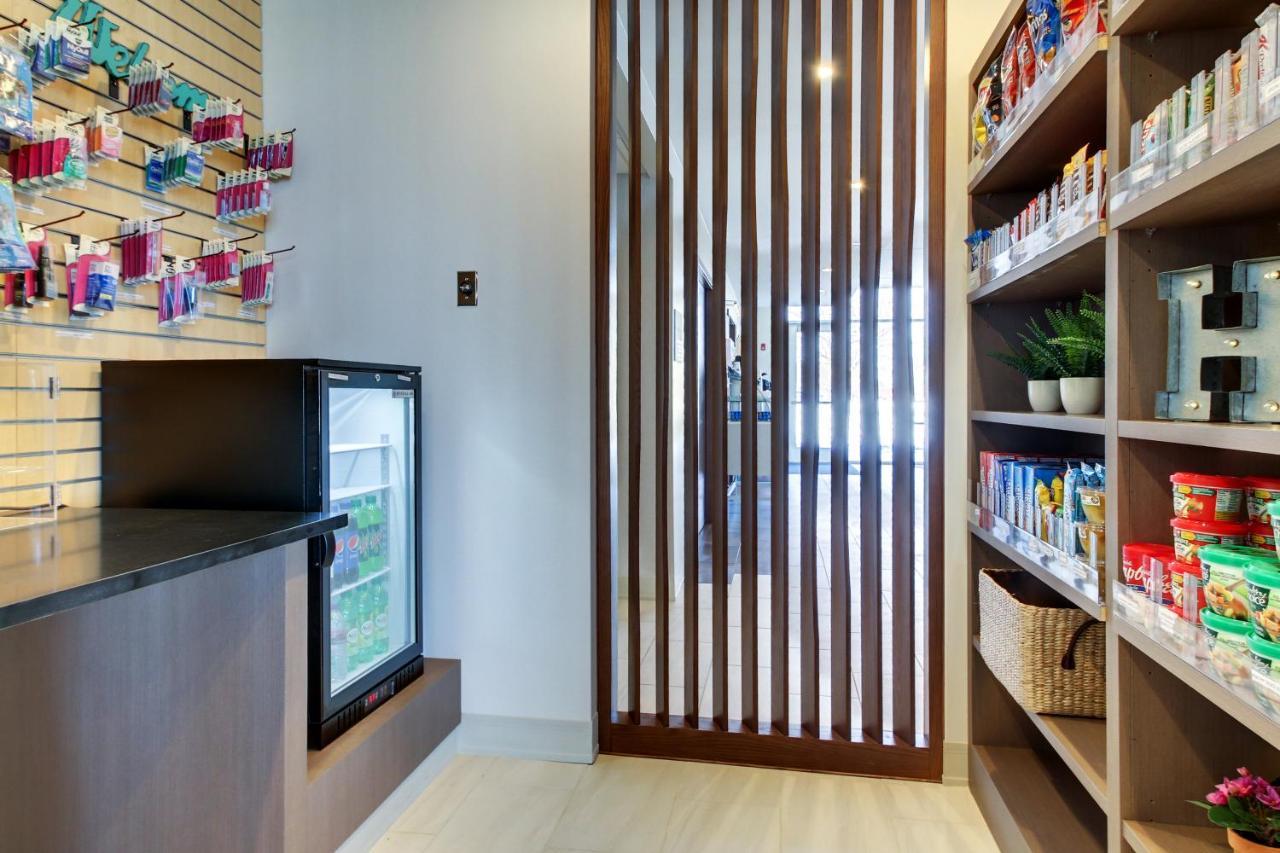 Holiday Inn Express & Suites Galesburg By Ihg Buitenkant foto