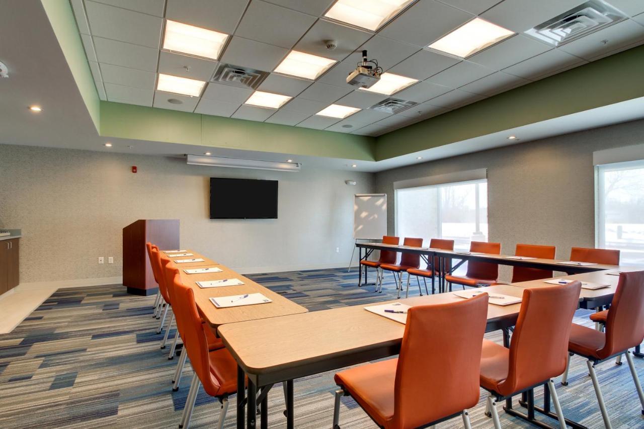Holiday Inn Express & Suites Galesburg By Ihg Buitenkant foto