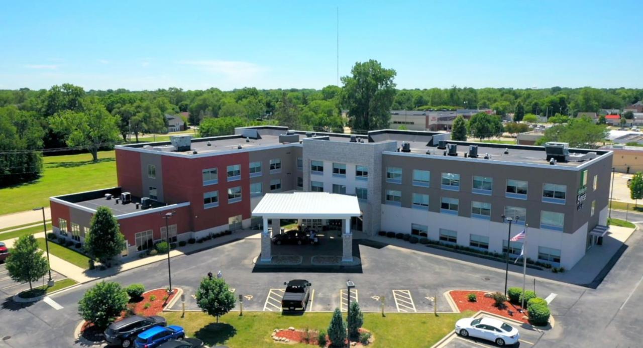 Holiday Inn Express & Suites Galesburg By Ihg Buitenkant foto
