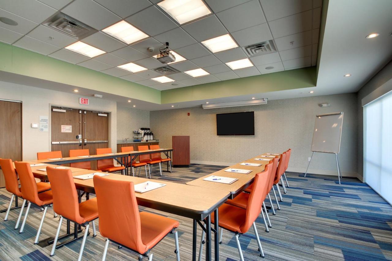 Holiday Inn Express & Suites Galesburg By Ihg Buitenkant foto