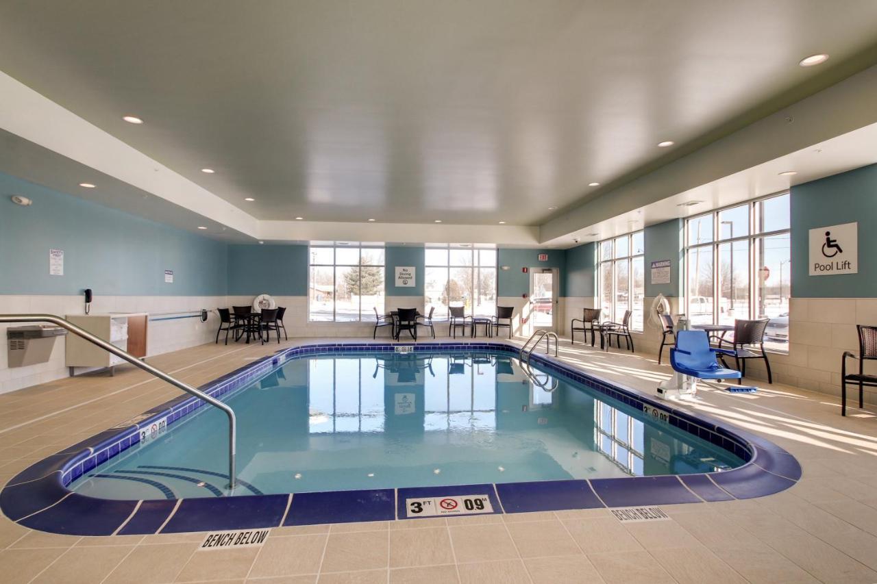 Holiday Inn Express & Suites Galesburg By Ihg Buitenkant foto