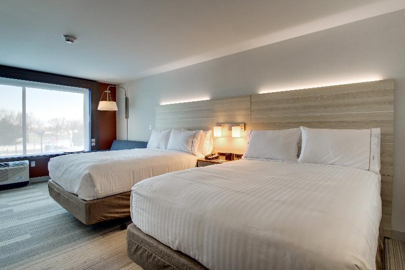 Holiday Inn Express & Suites Galesburg By Ihg Buitenkant foto